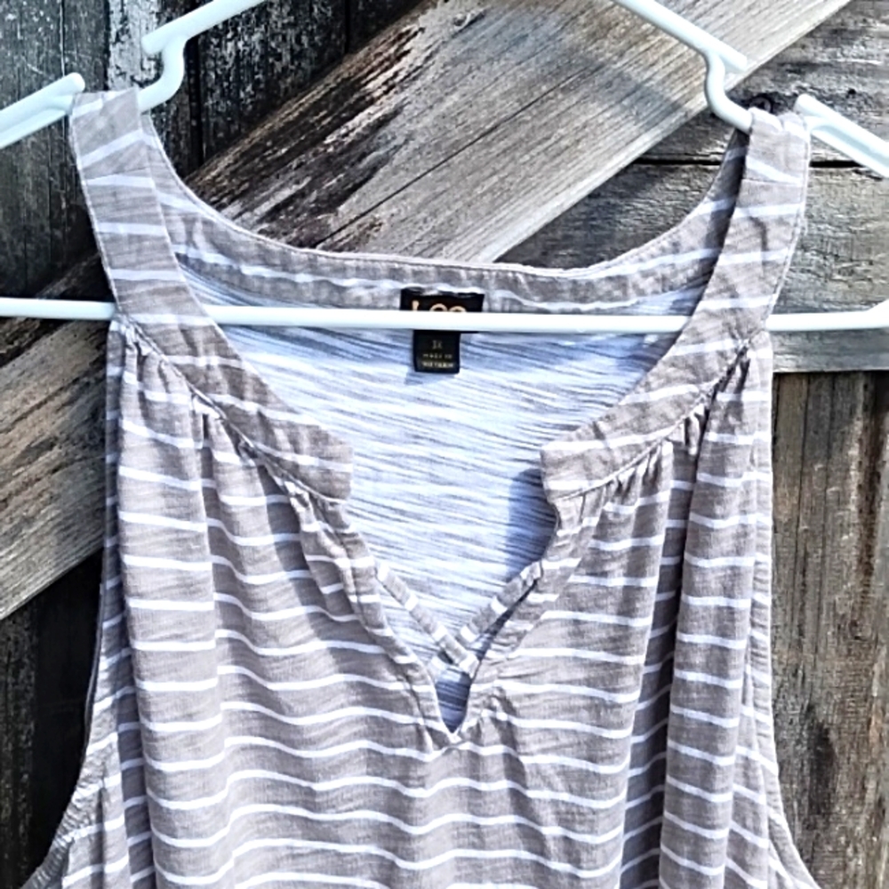 Striped Gray Striped Sleeveless Top (3X) - Picture 2 of 8